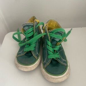 Converse Kids High-Top Sneakers — Green Canvas, Star Detail, Side Zipper